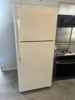❄️ Kenmore Garage Refrigerator – Works Perfectly! ❄️