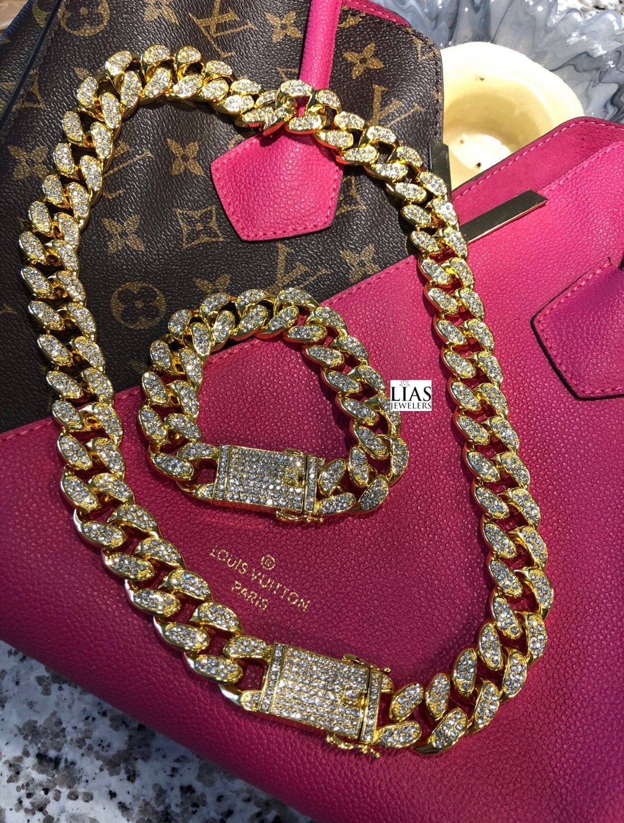 New 18k Yellow Gold Cuban Link Chain And Bracelet Set