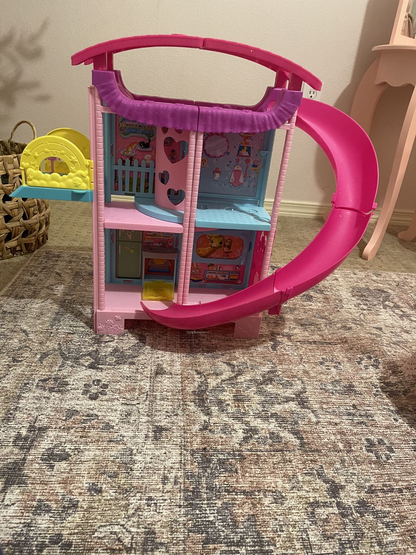 Chelsie Doll House 