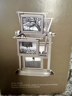 Rotating Ferris Wheel Photo Frame