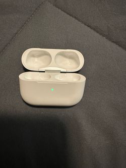 Apple Air Pods Pro 2 charging case
