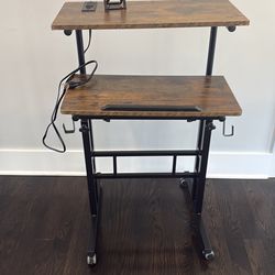 Adjustable standing wood desk