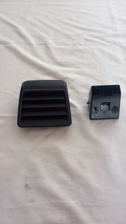 W124 third light with pedestal