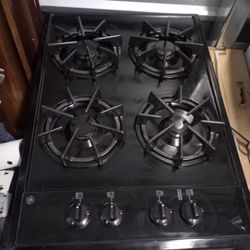 GE 30- DROP IN GAS  COOKTOP
