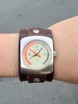 Diesel Square Steel Case DZ2022 Mens Brown Leather Band RARE “Alex Karev”