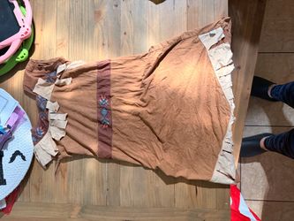 Pocahontas dress, Halloween costume 5T/S