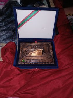 Vintage plaque Commemorate your visit  for Hyundai.