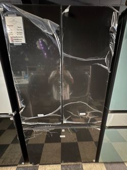 Samsung Bespoke Refrigerator With Beverage Center In Charcoal Glass
