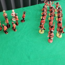 Vintage 1950s Plastic Toy Redcoats and Scottish Marching Soldiers 