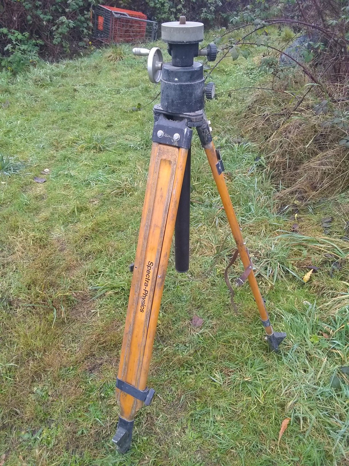 Spectra-physics wood tripod