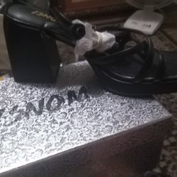 New Ladies ISNOM  Dress Shoes