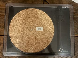 Music Hall MMF-2.2 Turntable with Nagaoki MP-110 Cartridge
