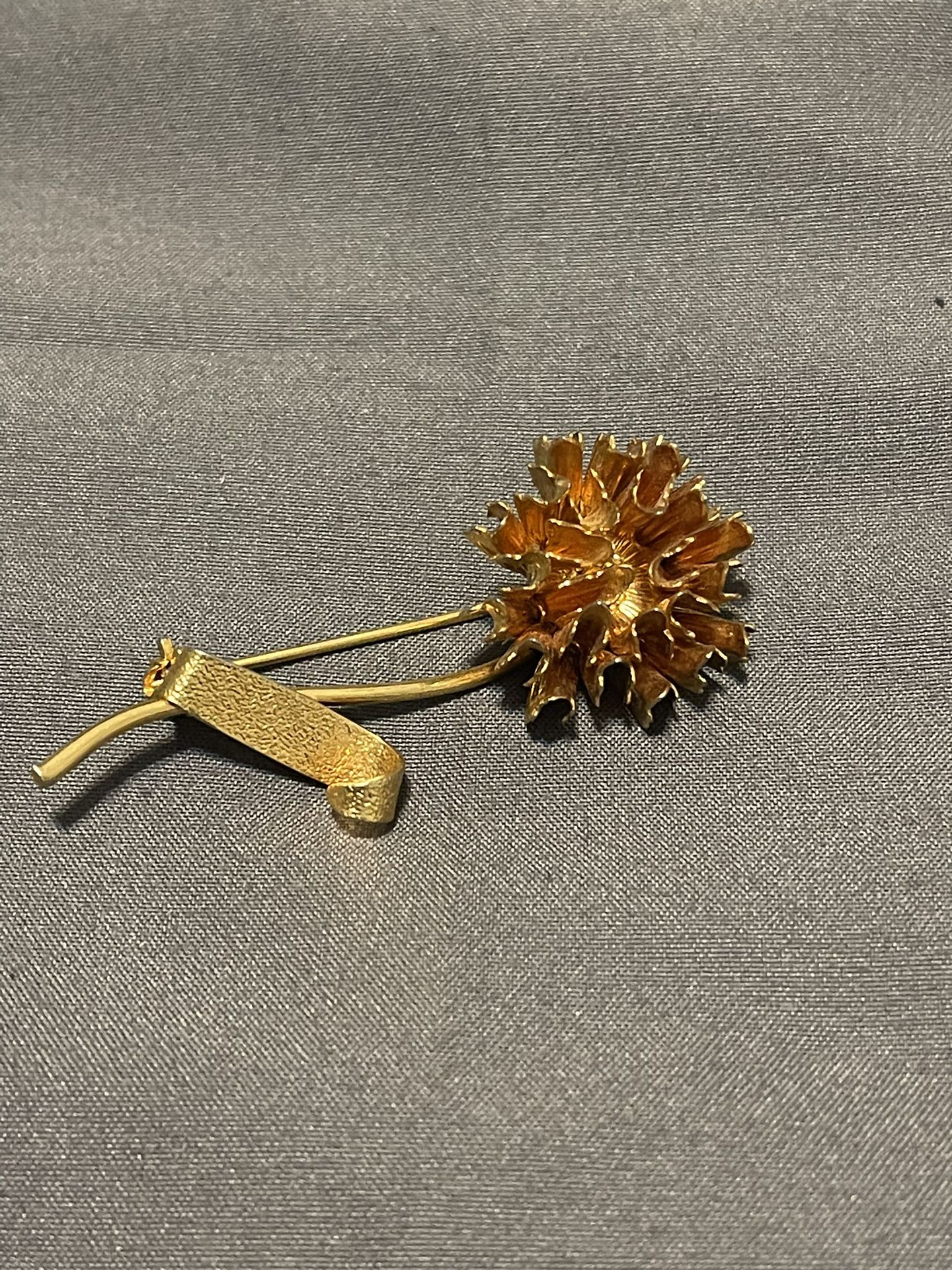 Gold Tone Flower Brooch Very Elegant And Delicate- 