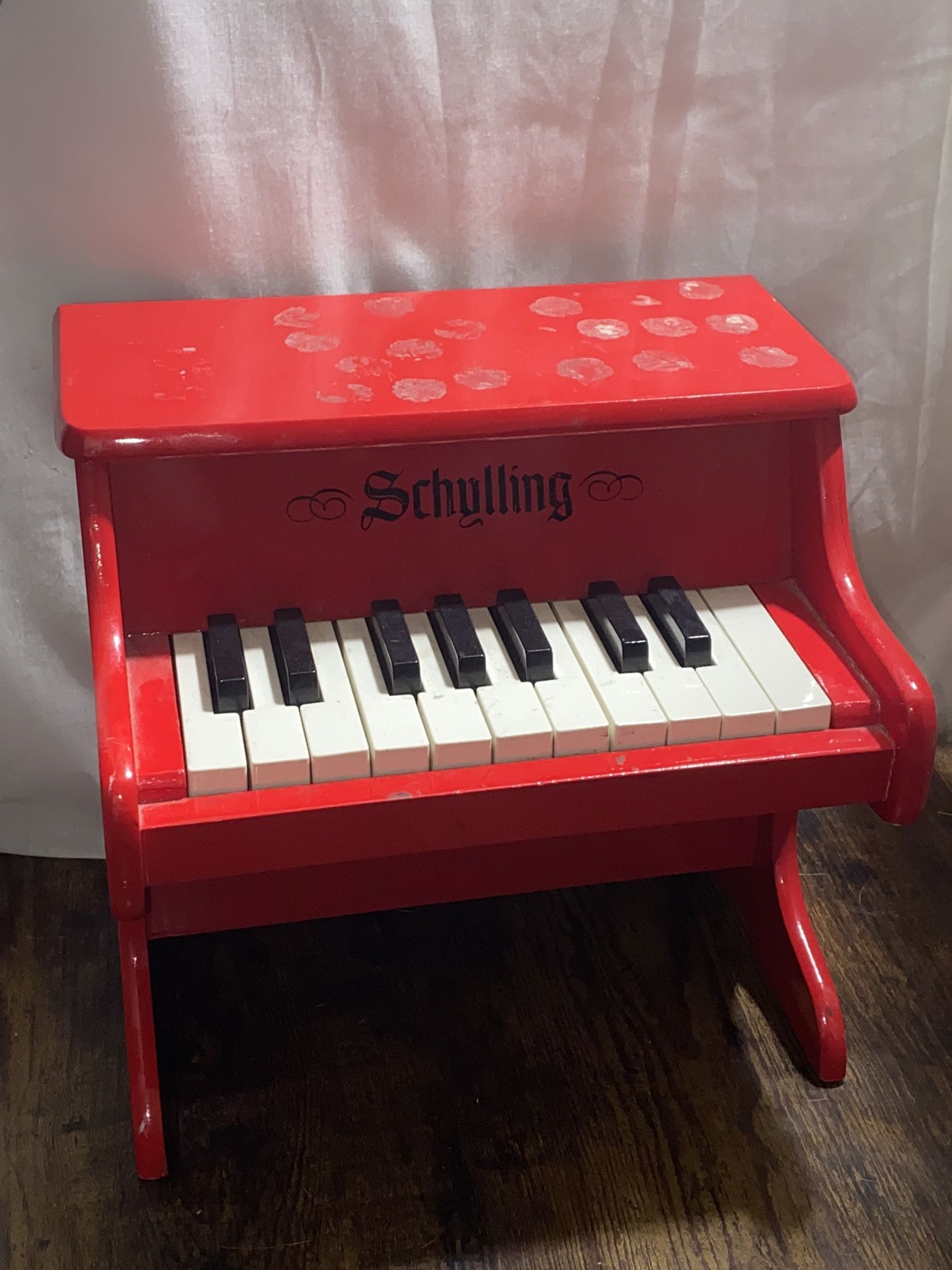 SCHYLLING - Miniature Red Child Musical 18 - Key Wood Piano Music Toy - Works