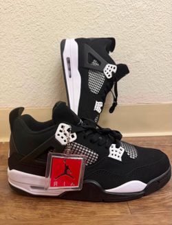 Jordan 4s white thunder