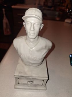 2003 Upper Deck Ichiro Bust