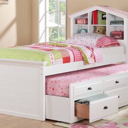 Beautiful Twin Bed With Trundle 