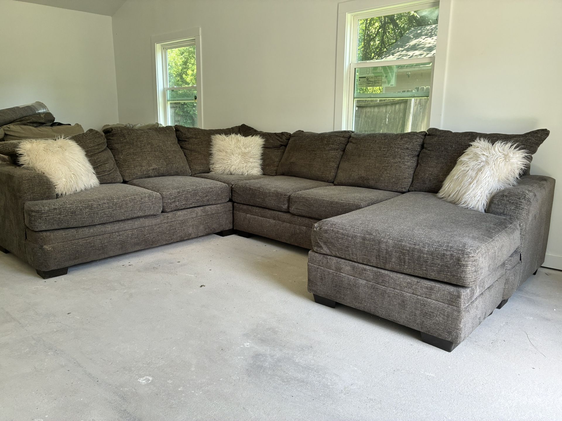 HAVERTYS PLUSH USED GRAY 3PC SECTIONAL SET…$299 OBO…ALL OFFERS WELCOME!