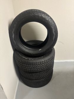 Bridgestone Dueler A/T  275/60R20