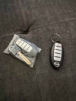 Nissan maxima keys