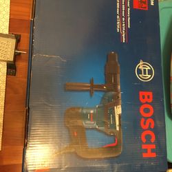 Bosch Demolition Hammer (NEW)