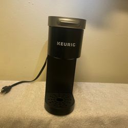 Keurig K-Mini – Slim Single-Serve Coffee Maker – Clean & Tested – Space Saving