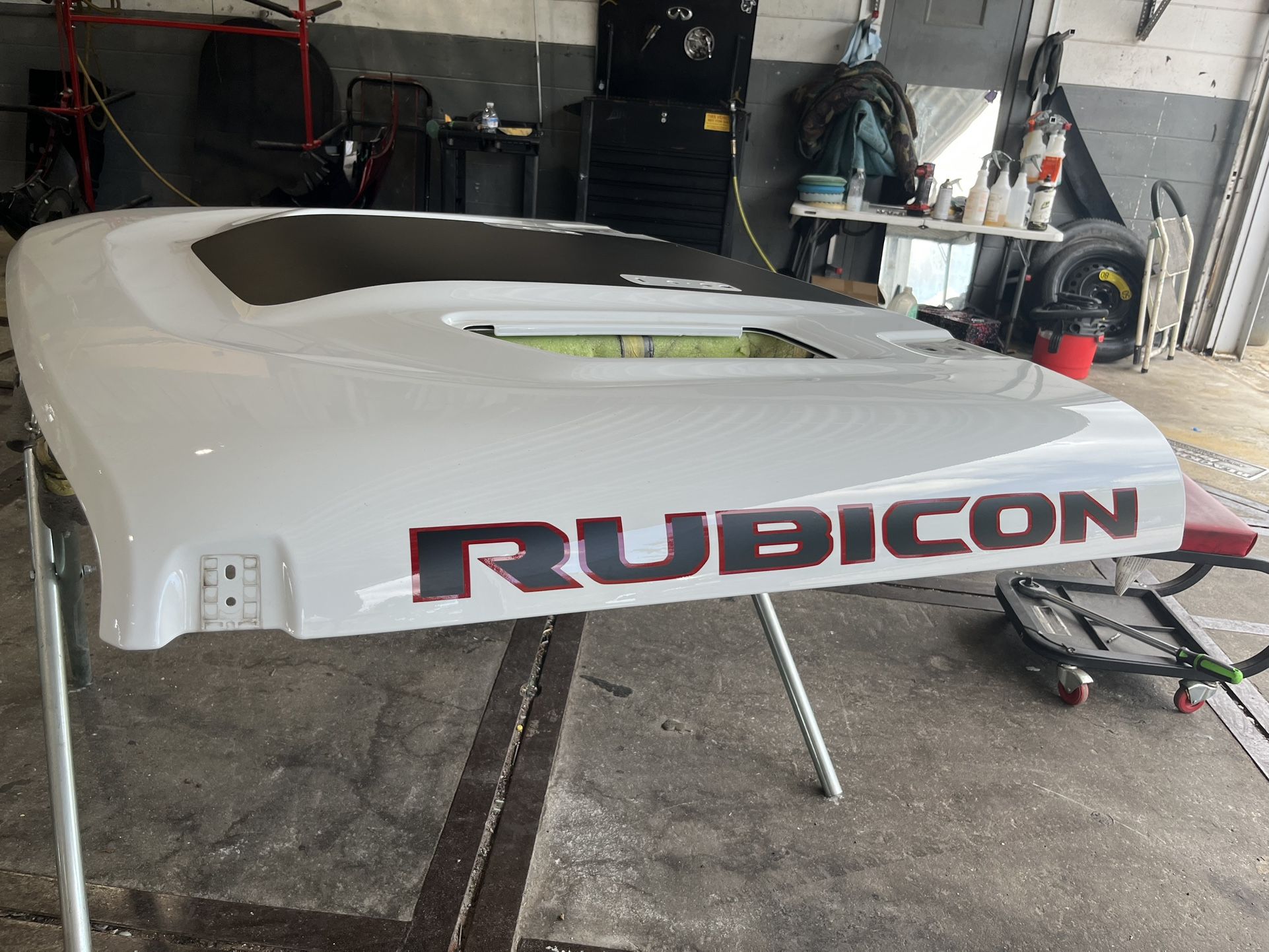 JEEP Jl 2018-25 Rubicon Hood Oem