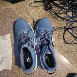 Reebok mens new shoes