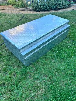 Delta aluminium tools track box