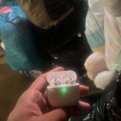 Apple AirPods 4 