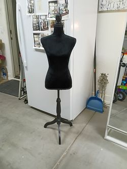 Black Velvet Dress Form Mannequin with Stand black velveteen never used cash only please