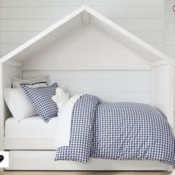Pottery Barn Kids - Catalina Cottage House Bed