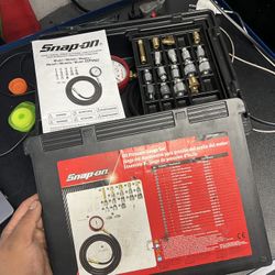 Snap On Oil Pressure Gauge Set