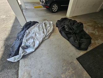 $40 for  this pair & used good conditio40ns. Set of 2 Vehicle Covers. Miami Brickell area.    Durable synthetic material vehicle covers in black and s