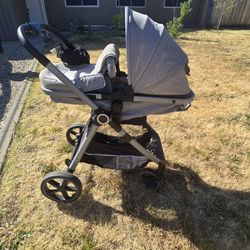 Stroller in perfect condition 3 in 1