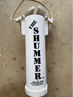 Chum dispenser