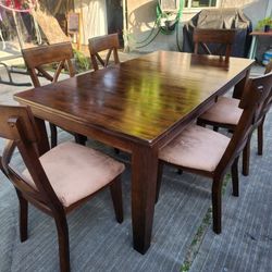 Dining Table Set Table And  6 Chairs 