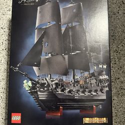 LEGO Jack Sparrow Pirate Ship Building Set
