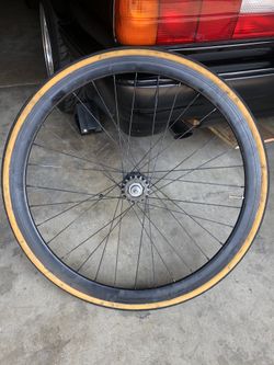 Bike wheel with cogs