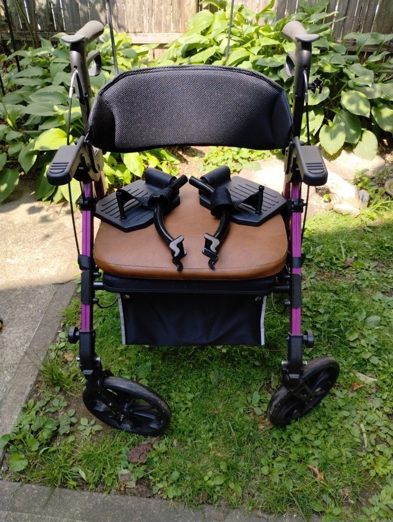 rollator/wheelchair