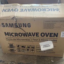 Samsung Black Stainless Over The Range Microwave 