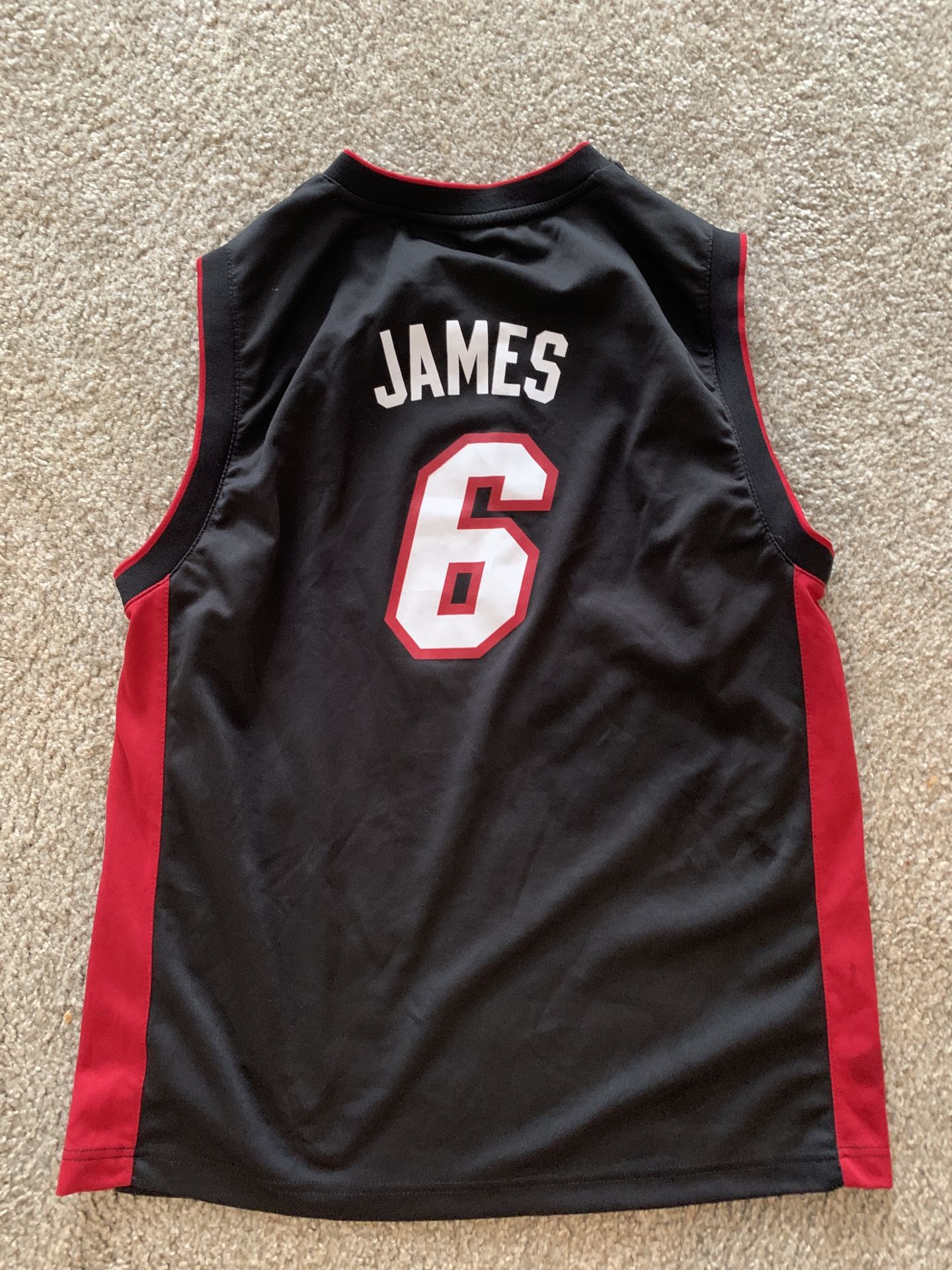 Lakers LeBron James Jersey No. 6 for Sale in Cleveland, OH - OfferUp