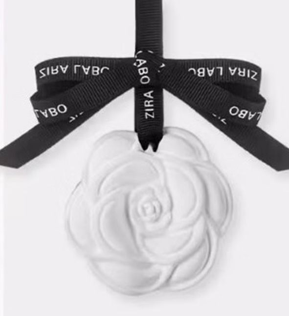New Wardrobe Aromatherapy Black Rose Gypsum Fragrance Sheet