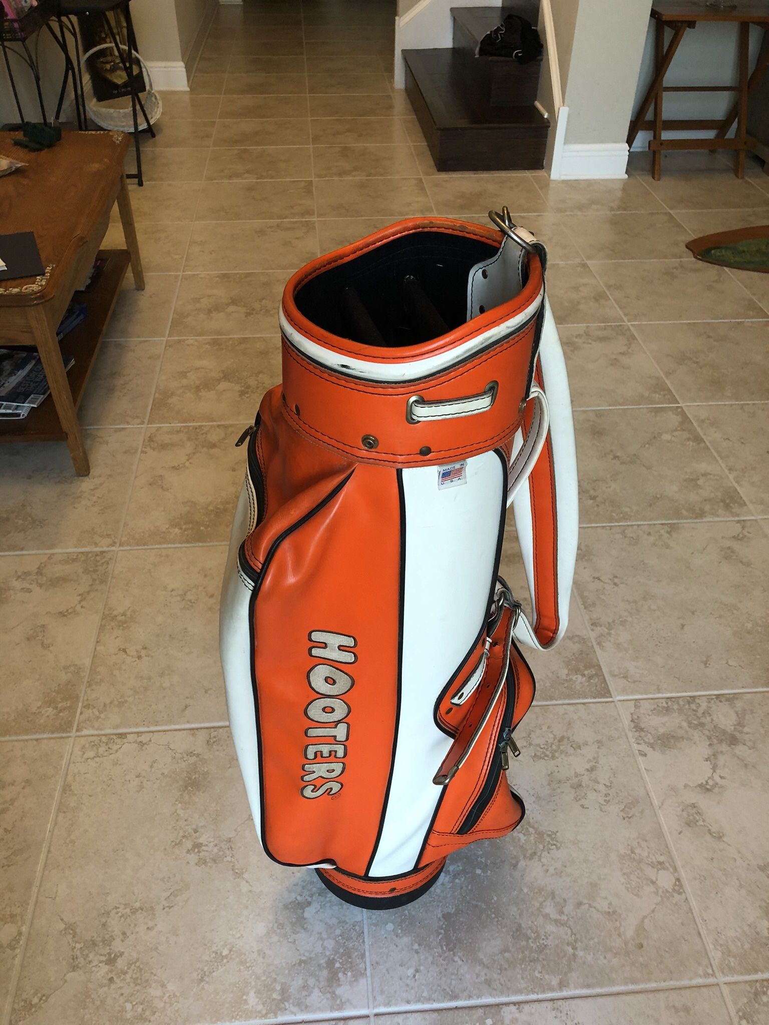 Hooters Leather Embroidered Hot Z Golf Bag Orange & White RARE VTG No Cover