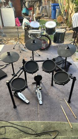 Alesis nitro mesh kit