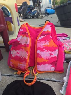 Swim school youth life jacket
