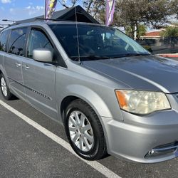 2014 Chrysler Town & Country