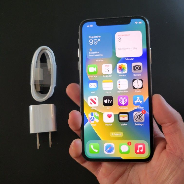 iPhone X White - UNLOCKED - Like New