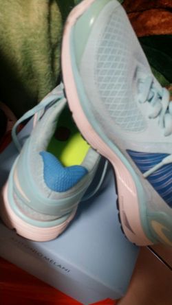 Womens nike shoes new