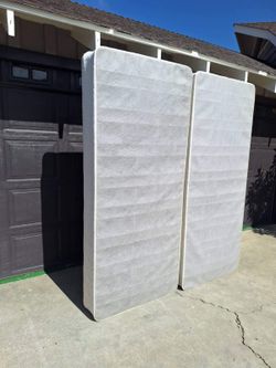 Cal king size Box spring